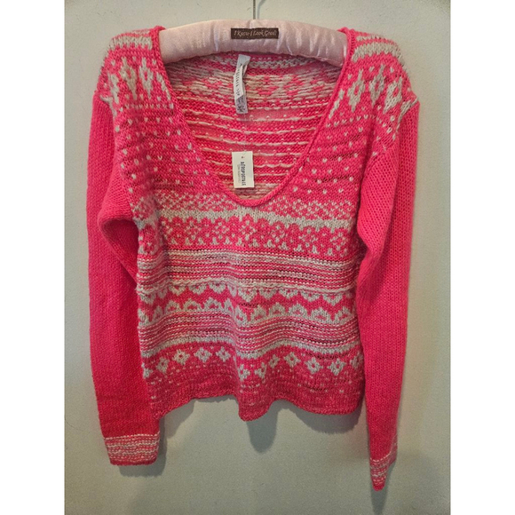 Aeropostale NWT Women's Acrylic & Wool Blend Pink & Creme Knit Sweater M - Picture 1 of 8